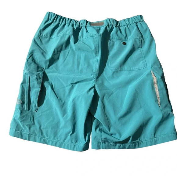 Reel Life men's mesh lined teal shorts size medium, with zip pocket on side - Picture 2 of 4